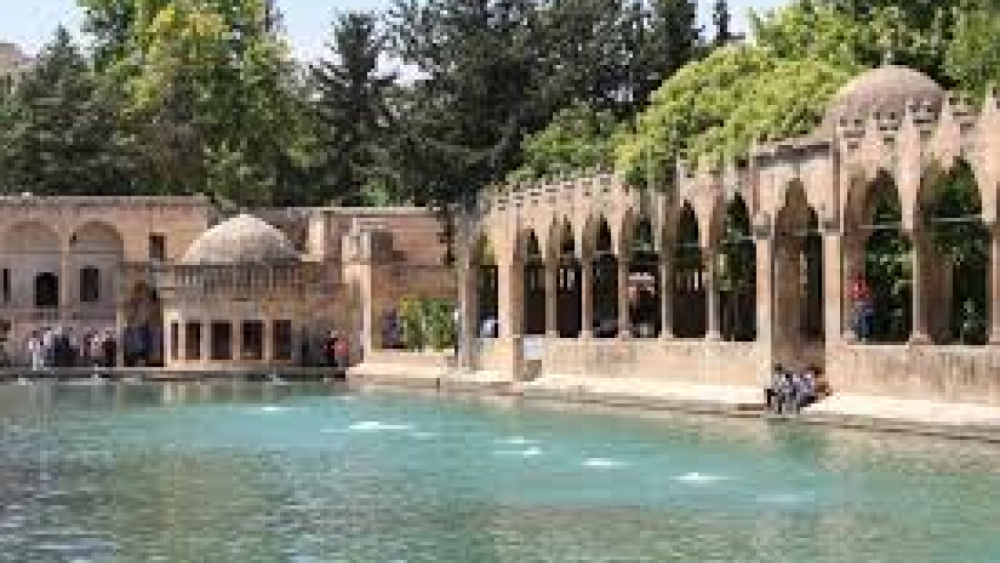 Şanlıurfa Medyum Hizmetleri | Gerçek ve Güvenilir Medyum İnal Hoca